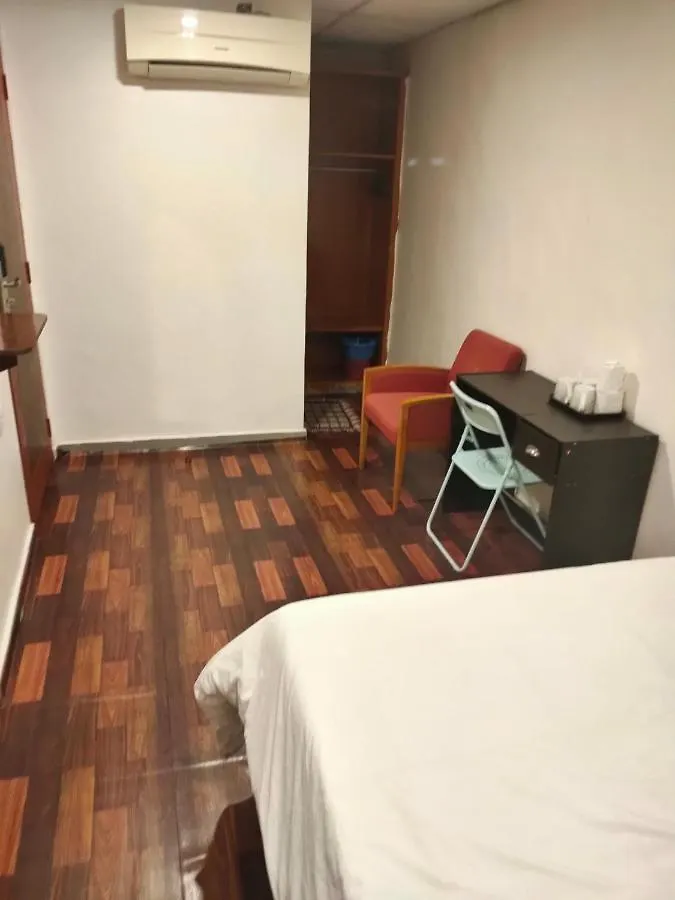 Oyo 90273 Mz Hotel Johor Bahru