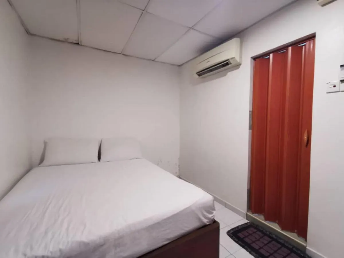 Oyo 90273 Mz Hotel Johor Bahru
