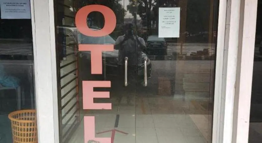 Oyo 90273 Mz Hotel Johor Bahru