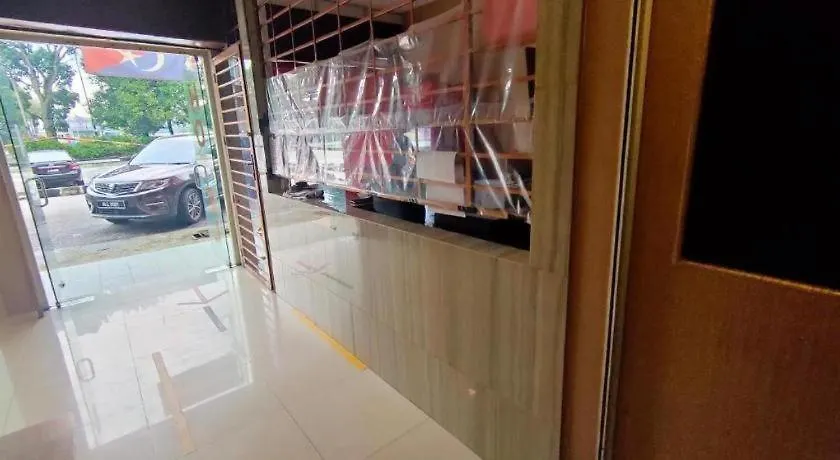 Oyo 90273 Mz Hotel Johor Bahru