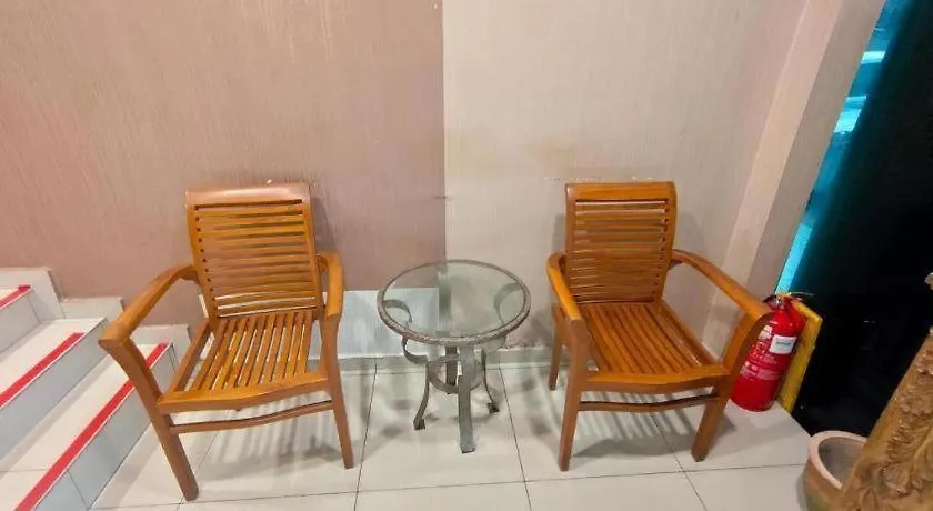 Oyo 90273 Mz Hotel Johor Bahru