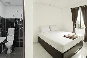 Oyo 90273 Mz Hotel Johor Bahru