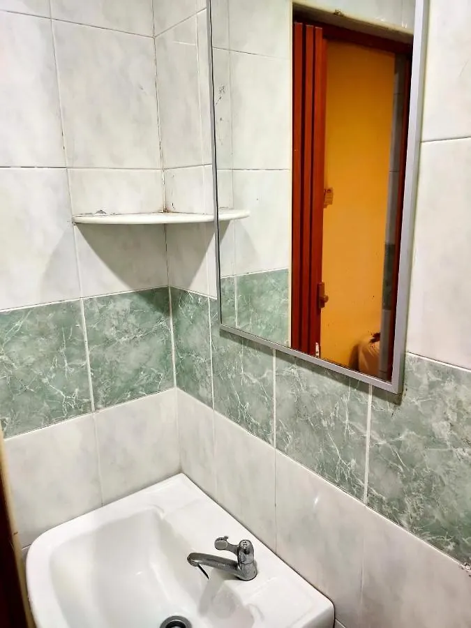 Oyo 90273 Mz Hotel Джохор-Бару Малайзия